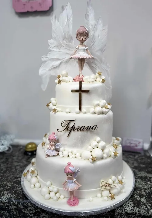 Балерина с ангелски криле за кръщенето на Гергана.